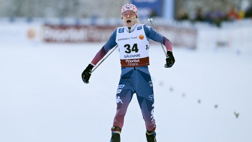 Jessie Diggins takes cross-country skiing World Cup lead with dominant win