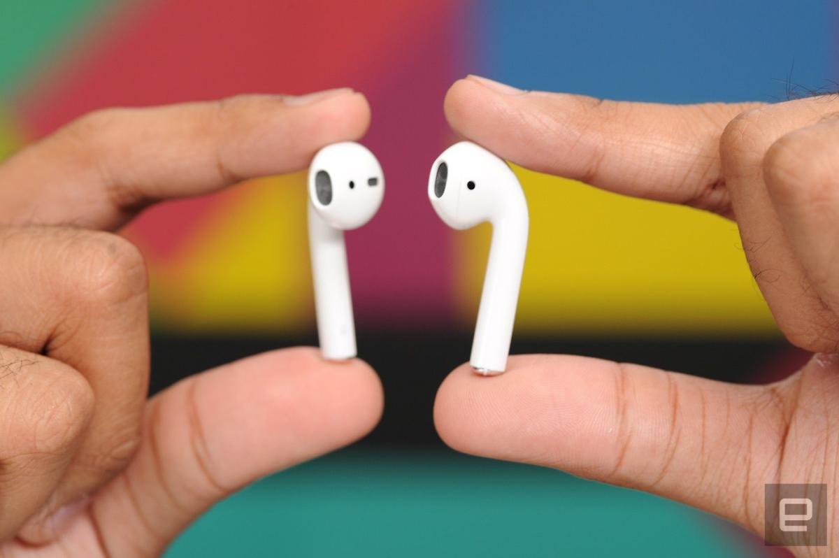 Apple Throws In Free Airpods When You Buy A Mac For College