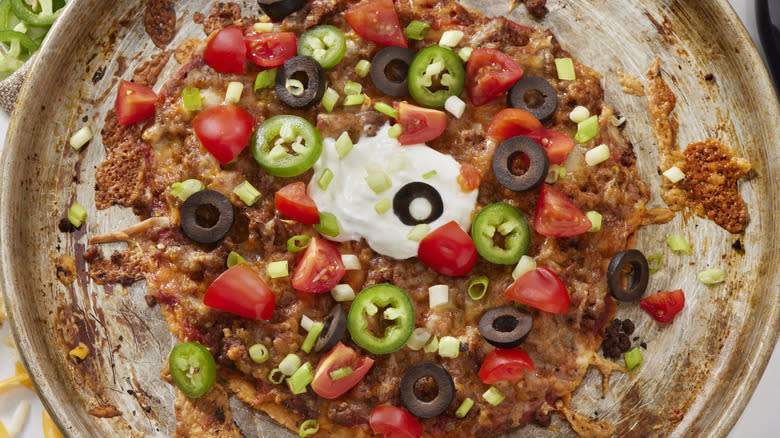 mexican pizza served with toppings
