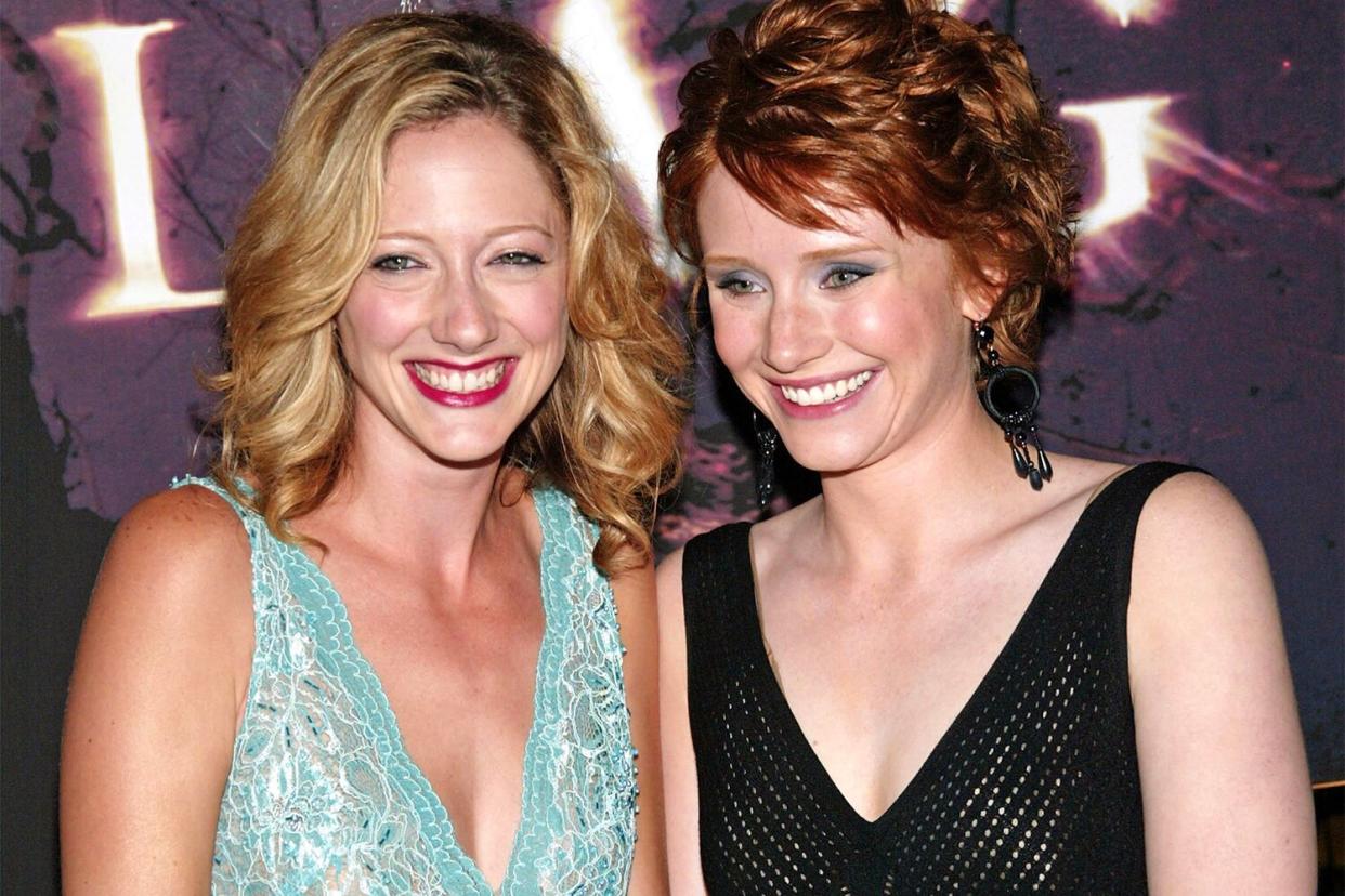 NEW YORK - JULY 26: (U.S. TABS AND HOLLYWOOD REPORTER OUT) Actors Judy Greer (L) and Bryce Dallas Howard attend a pre-screening dinner for the world premiere of "The Village" at Prospect Park July 26, 2004 in New York City. (Photo by Evan Agostini/Getty Images)