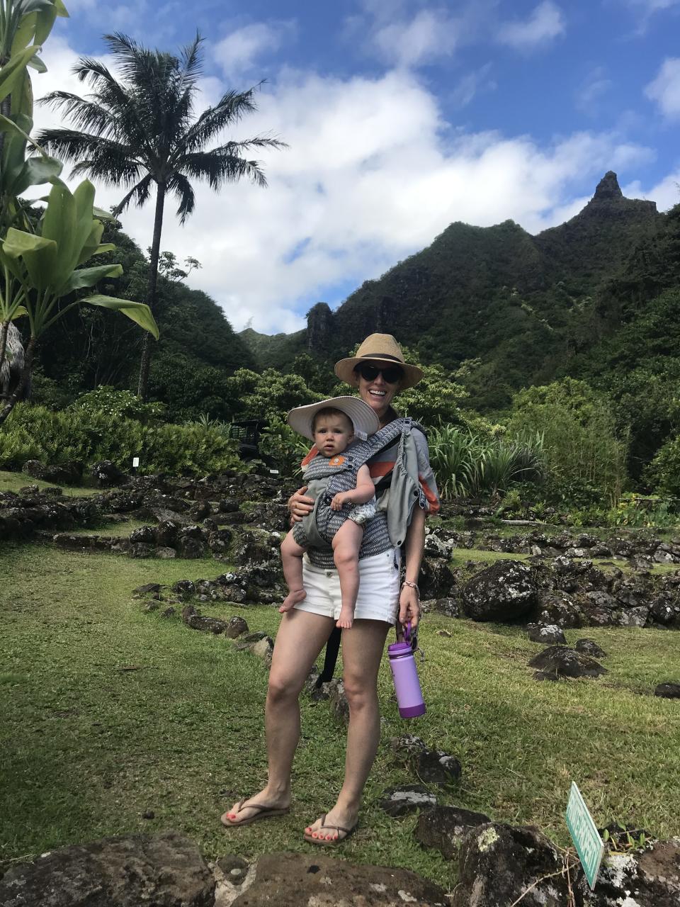 Ali Carr & Baby Goldie in Hawaii