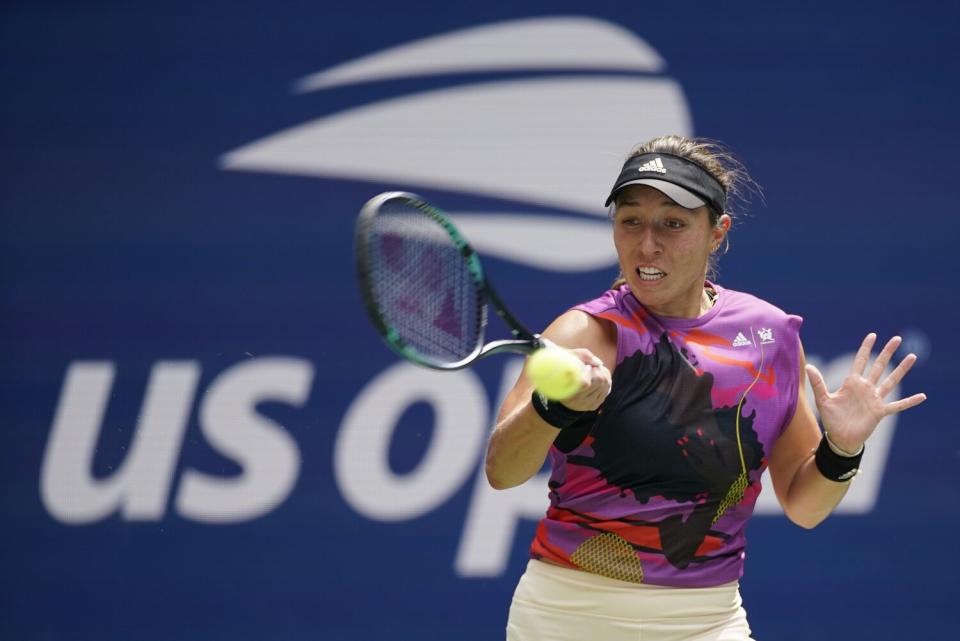 Jessica Pegula returns a shot to Yuan Yue during Saturday's third-round match.