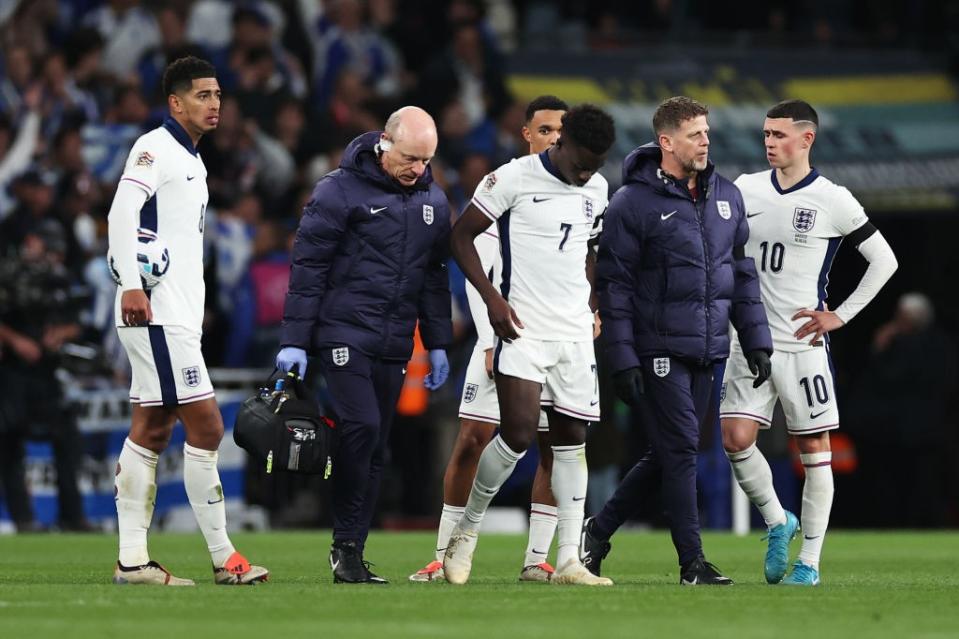 Arsenal star forced off injured during England's clash with Greece