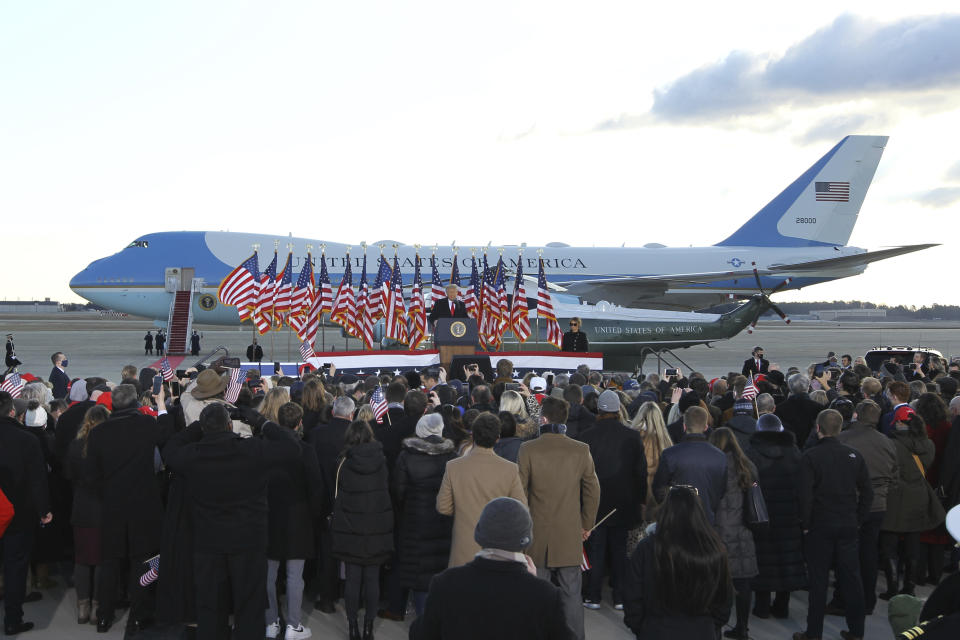 El Air Force One en la base aérea Andrews Air Force Base el pasado 20 de enero de 2021. (AP Photo/Luis M. Alvarez)