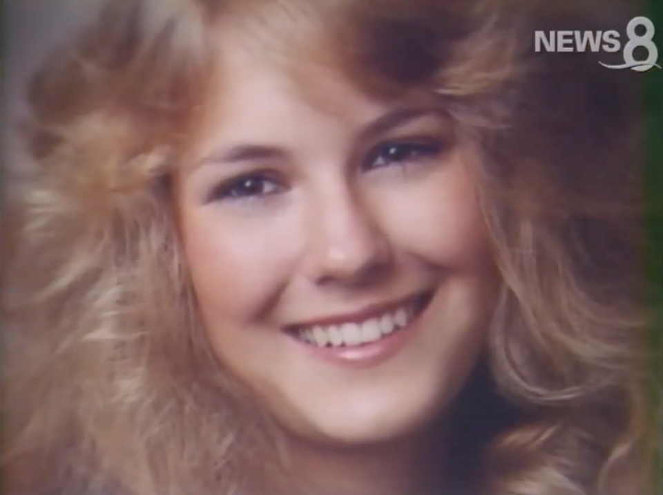 <div><p>"Cara Knott was an American student who disappeared on Dec. 27, 1986. On December 28, her body was recovered at the bottom of a ravine. Her killer, a police officer, was interviewed while covering the investigation of the murder, and scratches, that were inflicted by Knott, are seen on his face."</p><p>—<a href="https://www.reddit.com/user/trissle_hippie/" rel="nofollow noopener" target="_blank" data-ylk="slk:u/trissle_hippie;elm:context_link;itc:0;sec:content-canvas" class="link "><u>u/trissle_hippie</u></a></p></div><span> CBS 8 San Diego / Via <a href="https://www.youtube.com/watch?v=am6o6SR0VT8" rel="nofollow noopener" target="_blank" data-ylk="slk:youtube.com;elm:context_link;itc:0;sec:content-canvas" class="link ">youtube.com</a></span>