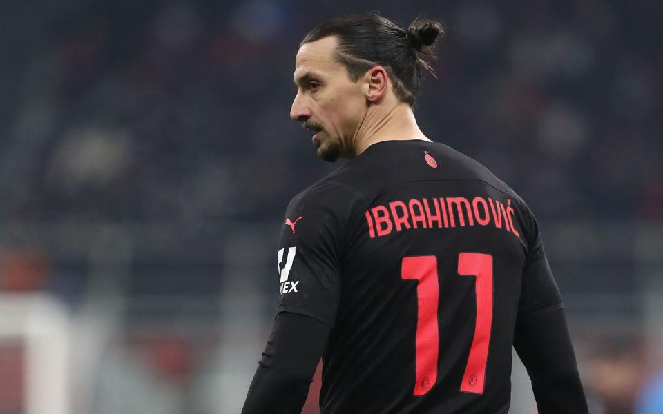 Mitspieler einschüchtern, Gegner verhöhnen, Schiedsrichter ärgern und zwischendurch immer wieder mal eine dunkelrote Karte: Zlatan Ibrahimovic gilt im modernen Fußball als echter Bad Boy - ein Mann, den man nicht unnötig provozieren sollte. Berüchtigte Rabauken und Skandalnudeln gibt es aber auch in anderen Sportarten, wie die Galerie zeigt. (Bild: 2021 Getty Images/Marco Luzzani)