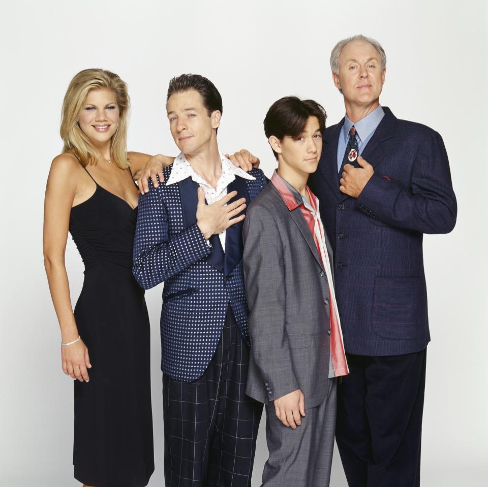 3RD ROCK FROM THE SUN -- Season 5 -- Pictured: (l-r) Kristen Johnston as Sally Solomon, French Stewart as Harry Solomon, Joseph Gordon-Levitt as Tommy Solomon, John Lithgow as Dr. Dick Solomon -- Photo by: Chris Haston/NBC/NBCU Photo Bank