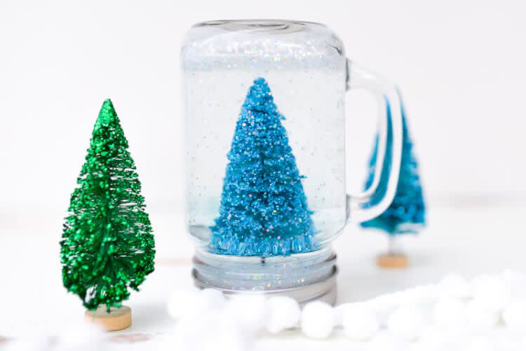 Jar Snow Globe