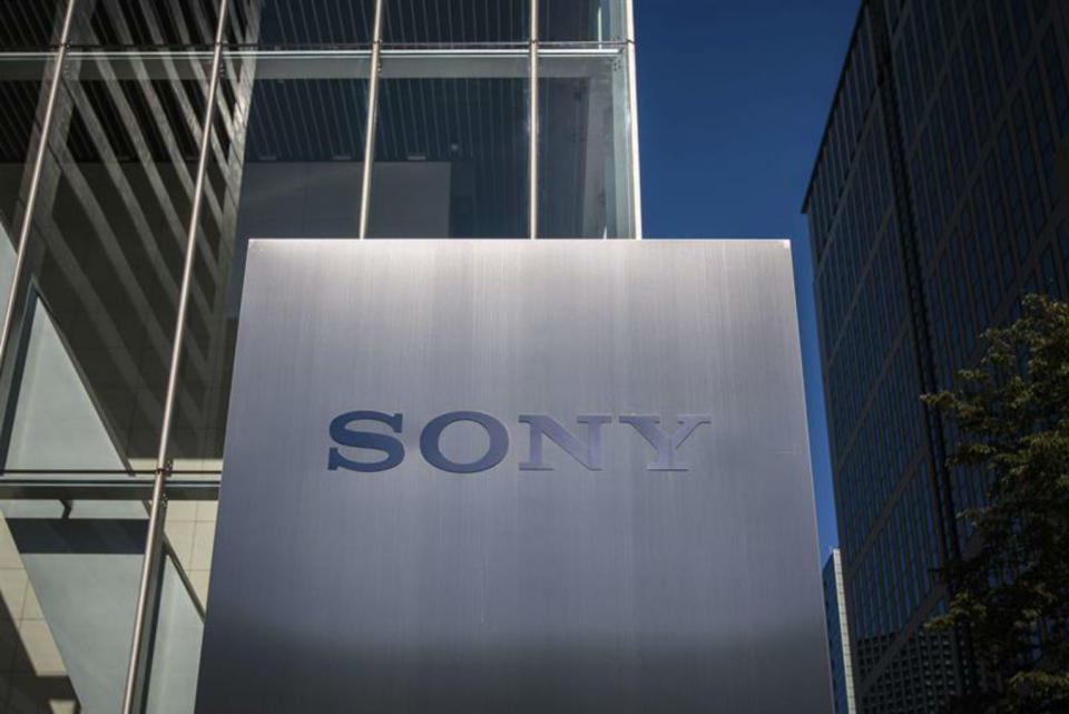 <p>Sony es una de las compañías a las que mejor le ha ido en 2018. Las ventas de PlayStation han superado notablemente las expectativas y también han obtenido buenos resultados las divisiones de música y cine de la multinacional japonesa, cuyas acciones han aumentado su precio en un 15% desde el pasado mes de enero. (Foto: EFE). </p>