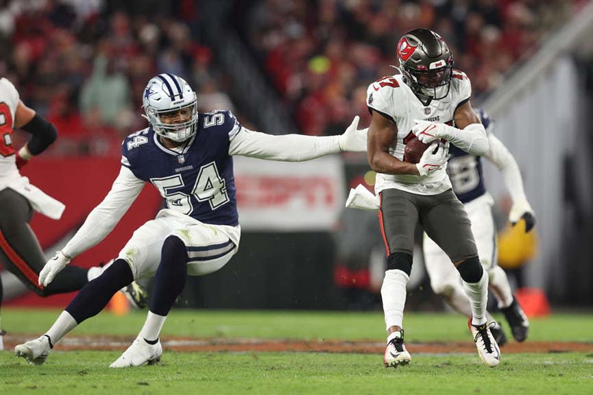  Dallas Cowboys vs Tampa Bay Buccaneers in 2024 NFL playoff game. 