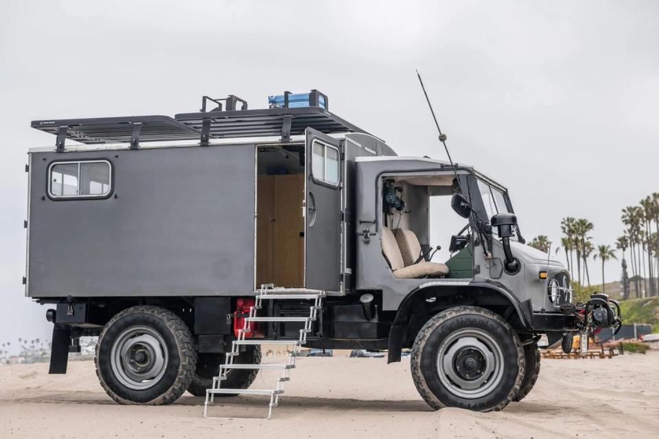 unimog camper conversion