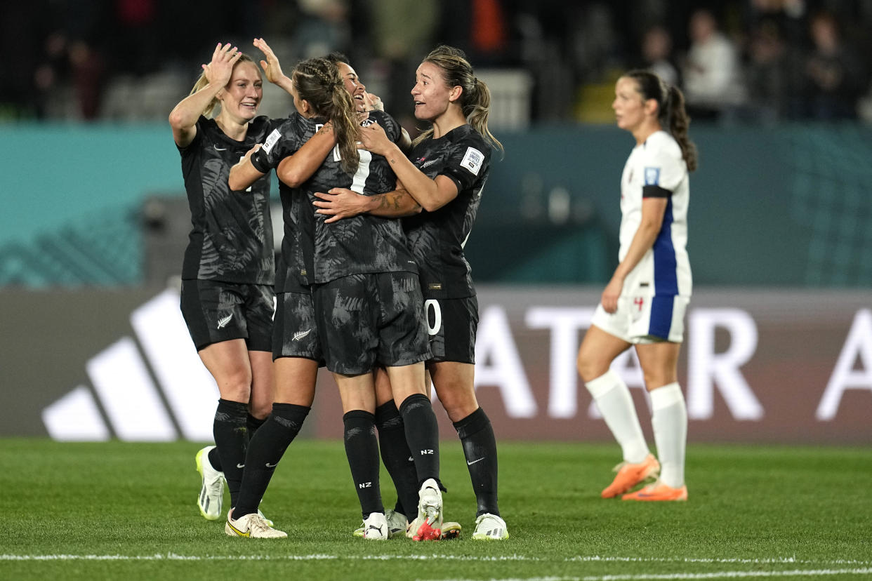 New Zealand&#39;s players celebrate at the end of the Women&#39;s World Cup soccer match between New Zealand and Norway in Auckland, New Zealand, Thursday, July 20, 2023. (AP Photo/Abbie Parr)