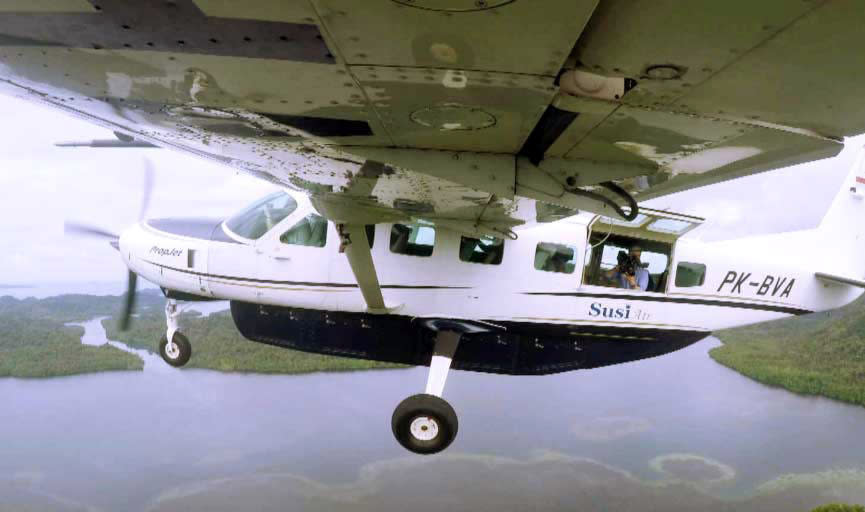 蘇西航空(Susi Air)一架小型民航機降落印尼巴布亞地區後，遭武裝份子焚毀，並挾持一名機師為人質。圖為蘇西航空班機。(示意圖/翻攝自Susi Air官網)