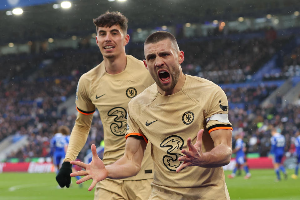 LEICESTER, ENGLAND - MARCH 11:  Mateo Kovacic of Chelsea celebrates scoring the 3rd goal with Kai Havertz during the Premier League match between Leicester City and Chelsea FC at The King Power Stadium on March 11, 2023 in Leicester, United Kingdom. (Photo by Marc Atkins/Getty Images)