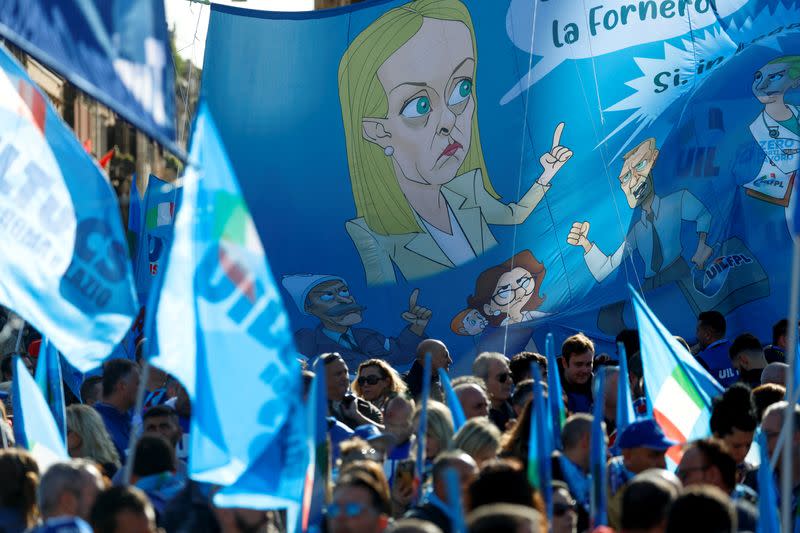 Italy's main trade unions, CGIL and UIL, call for a four-hour strike against the Government's 2024 budget