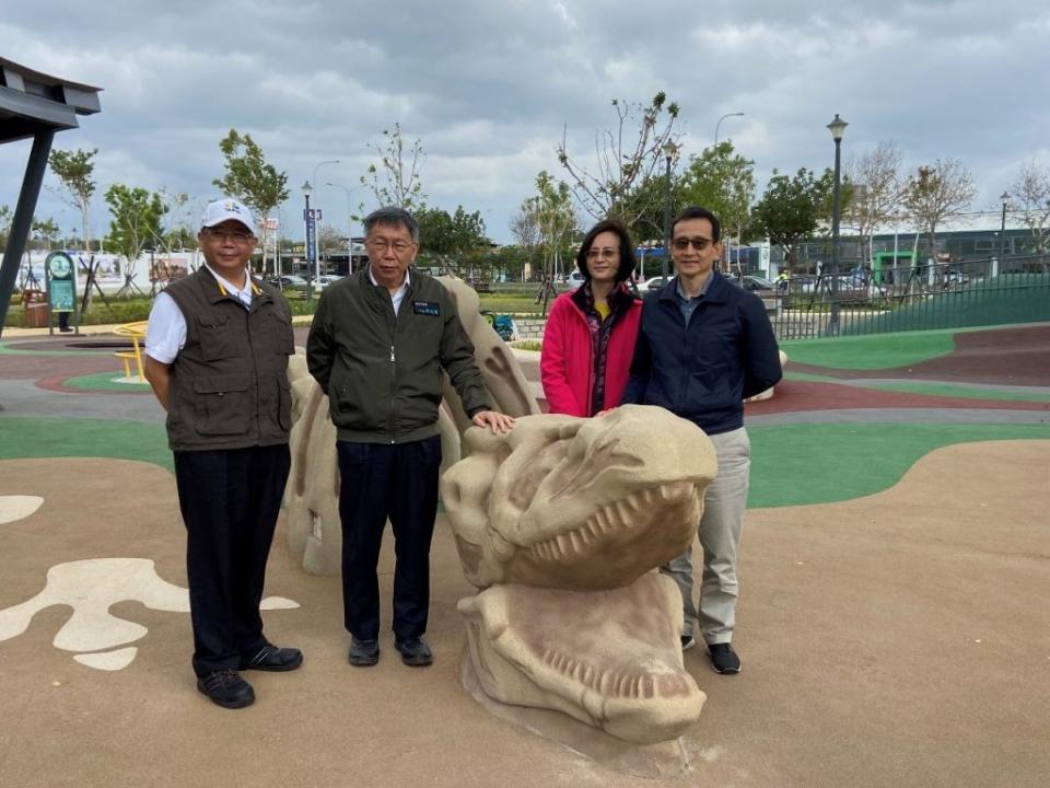 台北市長柯文哲日前還特別前往福星公園視察。（北市工務局提供）