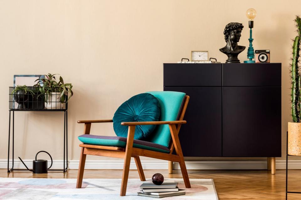 Warm & Cool tones in sitting room