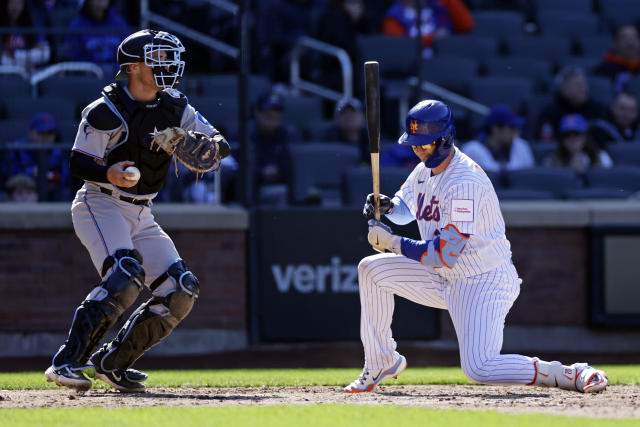 Mets ride Pete Alonso, Carlos Carrasco's big nights to rout of Marlins