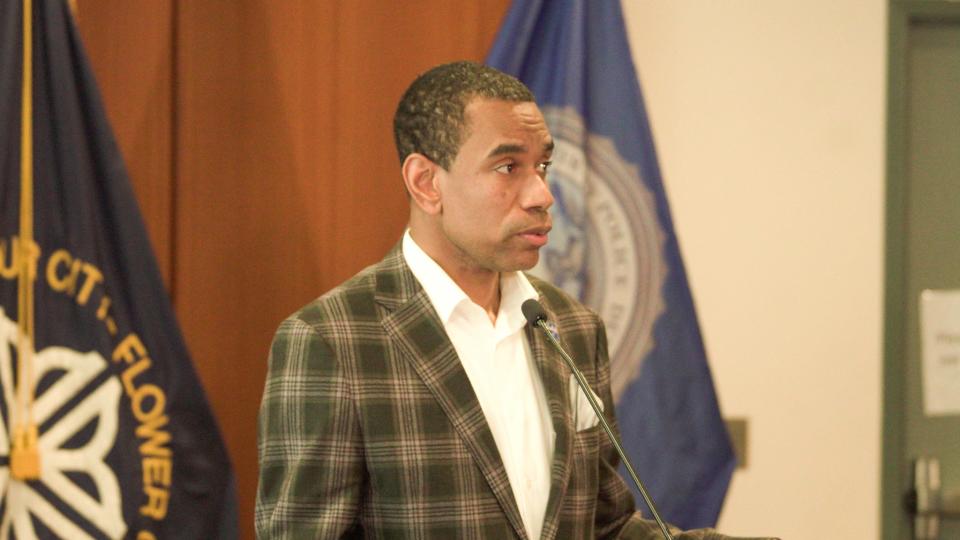 Mayor Malik Evans at the Public Safety Building sharing updates on the Jakarah Lopez-Moore murder investigation