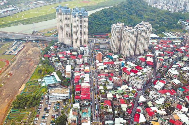 台北市整頓工業宅違規作住宅，祭出工業區不鼓勵設籍新制。（本報資料照片）