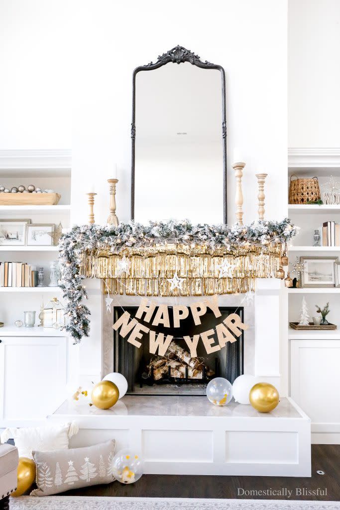 new years eve fireplace decor