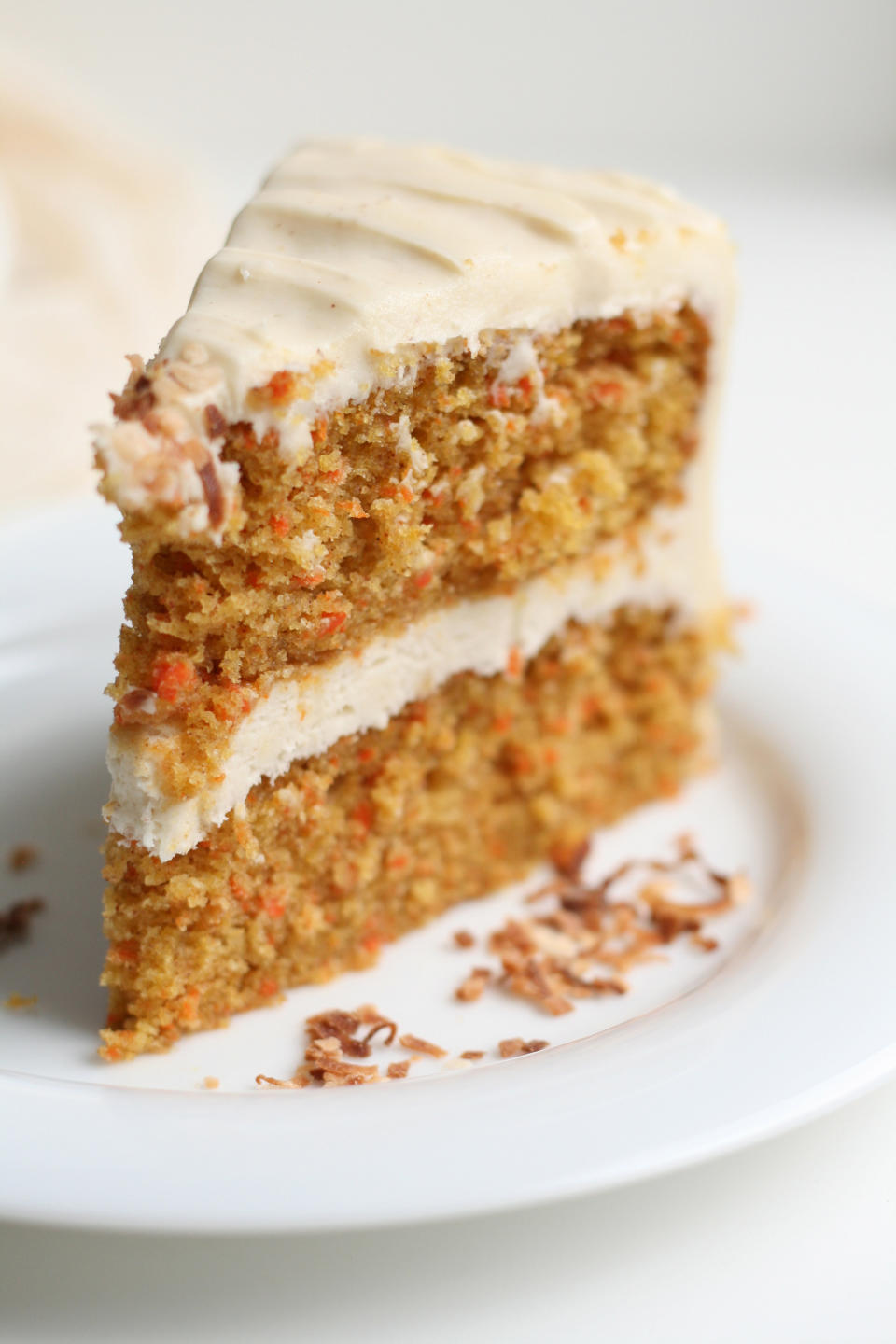 <strong>Get the <a href="http://www.thefauxmartha.com/2011/12/01/carrot-cake/" target="_blank">Carrot Cake with Brown Butter Cream Cheese Frosting recipe </a>from The Faux Martha</strong>