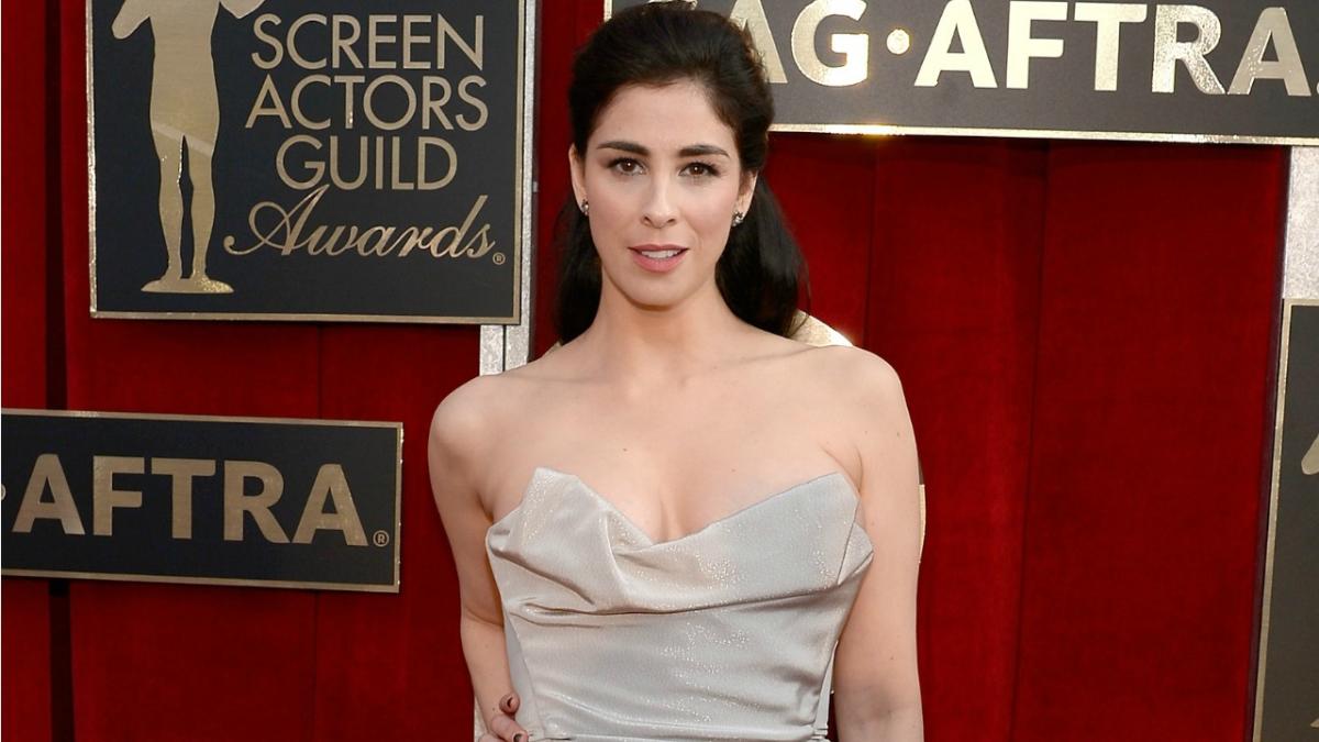 Sarah Silverman Explains Why She Chose Her Career Over Motherhood You Can T Be A Woman Without