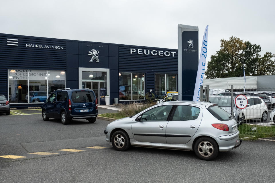 Peugeot 208 / 9 785 voitures vendues