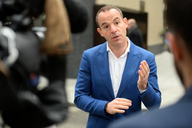 Martin Lewis hits out at Twitter's emoji response after scam account  impersonates him - Mirror Online