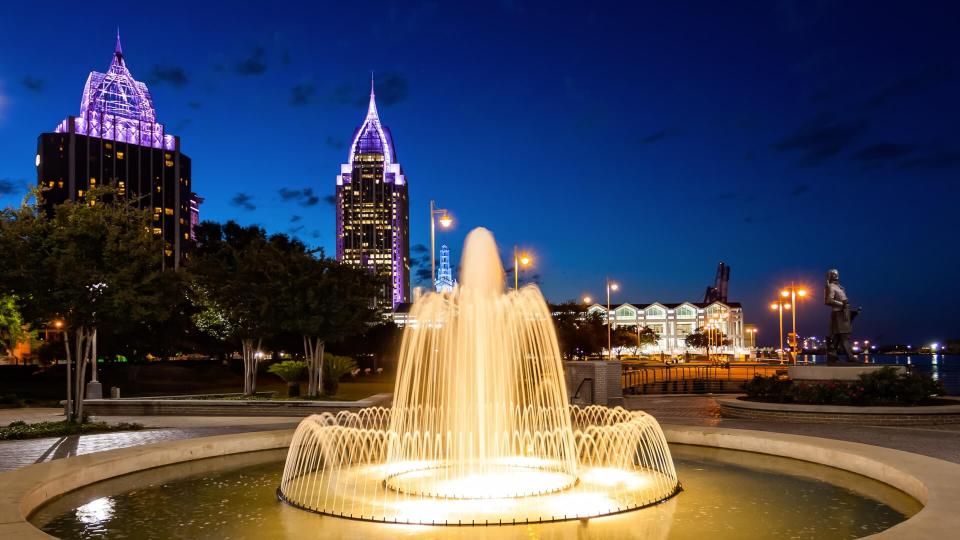 mobile alabama fountain