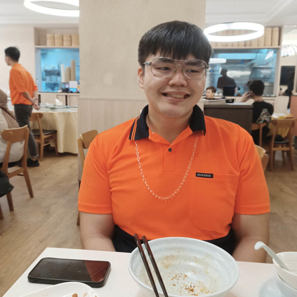 Heng Soon pictured sporting his hi-vis while out for dinner in Singapore.