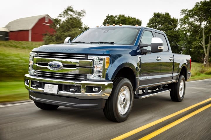 2017 Ford F-250 Lariat front quarter left photo