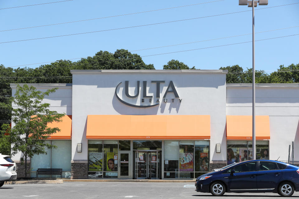SELINSGROVE, PENNSYLVANIA, UNITED STATES - 2021/06/16: An Ulta Beauty store is seen at Monroe Marketplace in Pennsylvania. (Photo by Paul Weaver/SOPA Images/LightRocket via Getty Images)