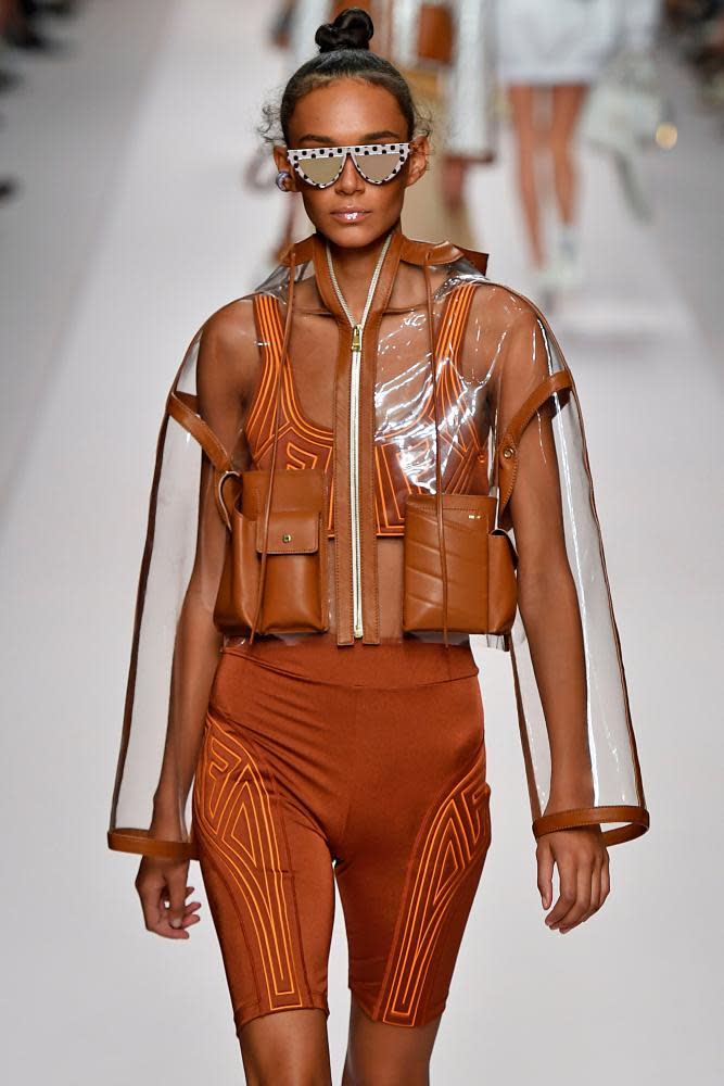 Fendi - Runway - Milan Fashion Week Spring/Summer 2019MILAN, ITALY - SEPTEMBER 20: A model walks the runway at the Fendi Ready to Wear fashion show during Milan Fashion Week Spring/Summer 2019 on September 20, 2018 in Milan, Italy. (Photo by Victor VIRGILE/Gamma-Rapho via Getty Images)