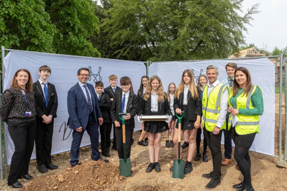 The Burgate School buries a time capsule at Forest Edge &lt;i&gt;(Image: Metis Homes)&lt;/i&gt;