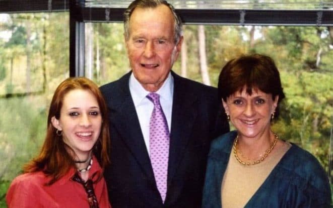 Roslyn Corrigan, president George HW Bush and Sari Young at the November 2003 event - Courtesy Corrigan Family/Time