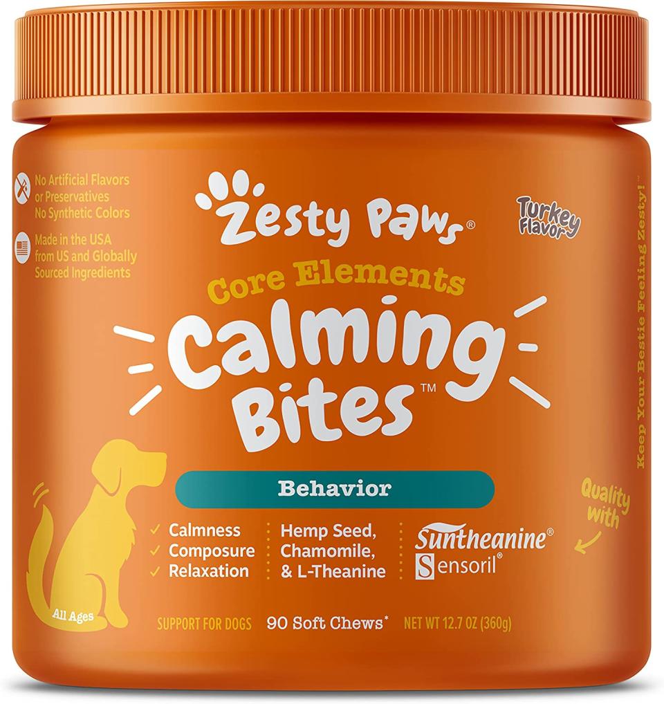 zesty paws calming bites, how to fly with a dog