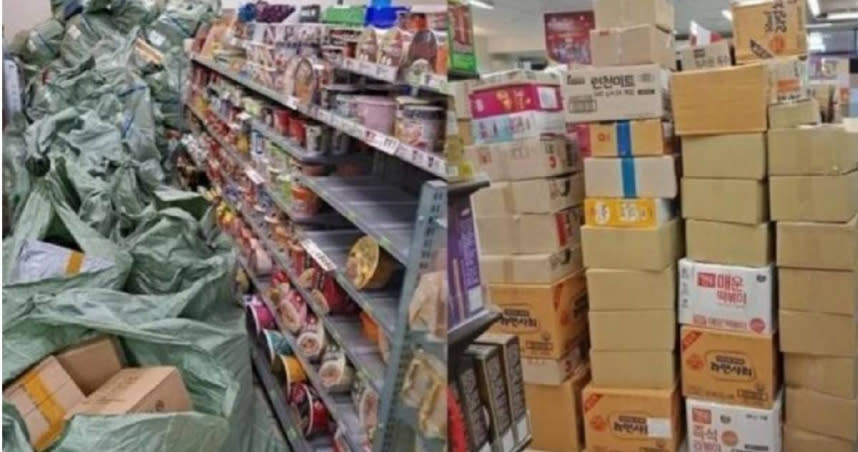 超商店員表示，每到雙11購物節，店內就會出現滿坑滿谷的包裹。（圖／翻攝自Dcard）