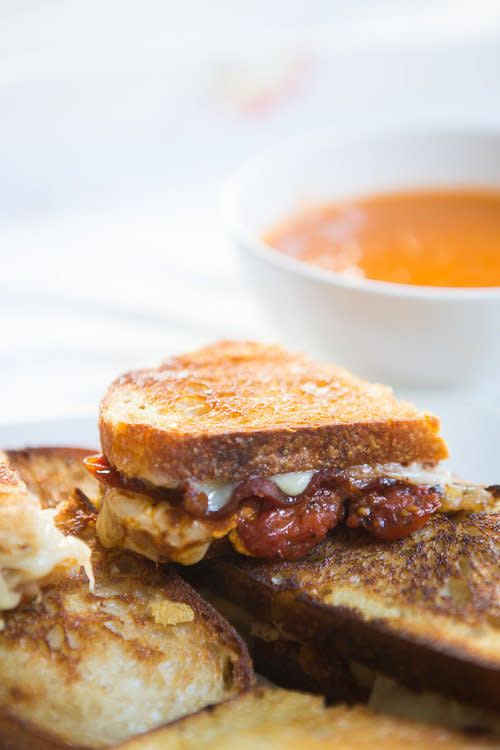 <strong>Get the <a href="http://www.dinnerwasdelicious.com/search/grilled+cheese" target="_blank">Grilled Cheddar with Bacon and Tomato Jam recipe</a> from Dinner was Delicious</strong>