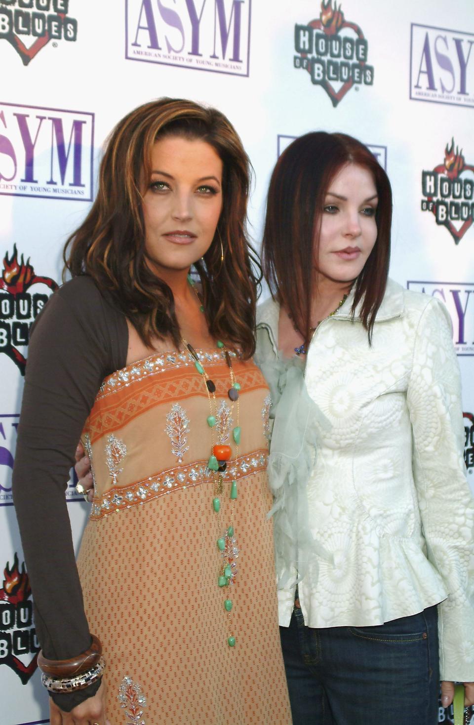 Lisa Marie Presley and mother Priscilla Presley in 2005.