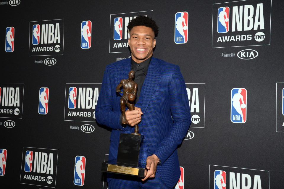 NBA: Antetokounmpo 2e Européen élu MVP, Gobert meilleur défenseur de la Ligue pour la 2e année de suite