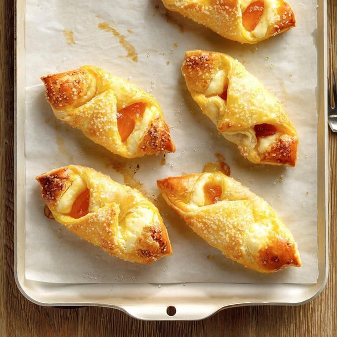 Puff Pastry Danishes Exps Sdon17 139153 B06 28 5b Basedon 10