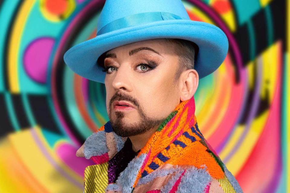 <p>Dean Stockings</p> Boy George