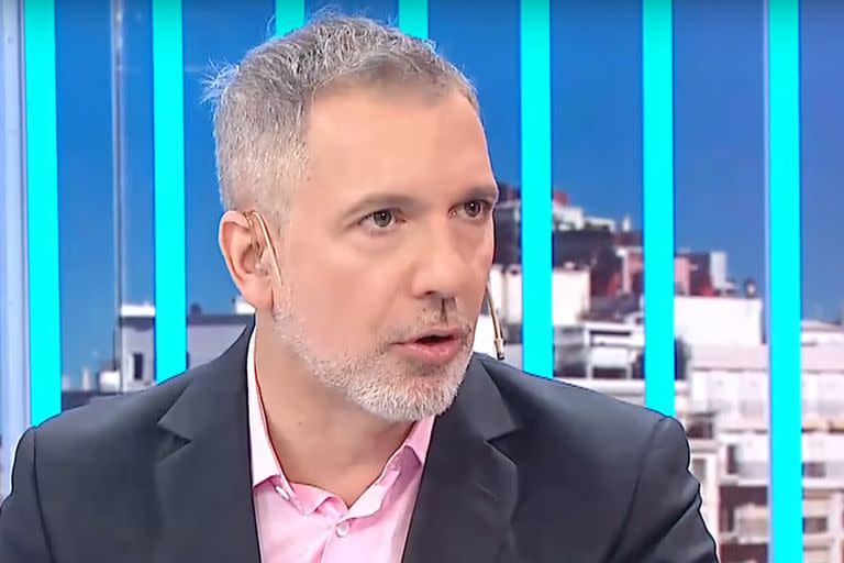 "Ana Rosenfeld debería mandarse a guardar, y no solo no lo hace sino que sale a contar esta frivolidad", disparó Pablo Duggan