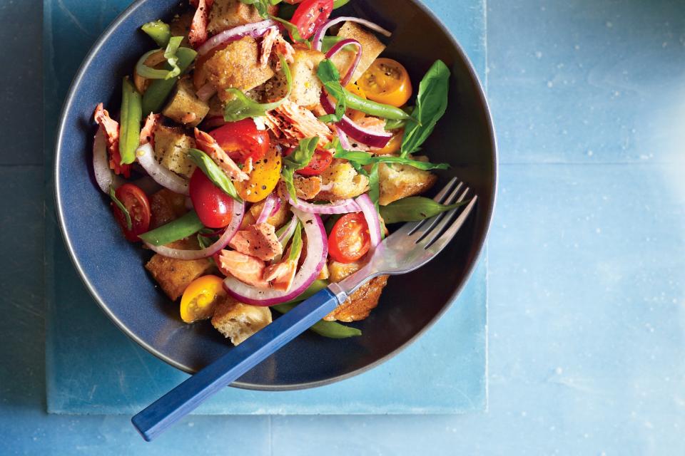 Salmon Panzanella With Green Beans