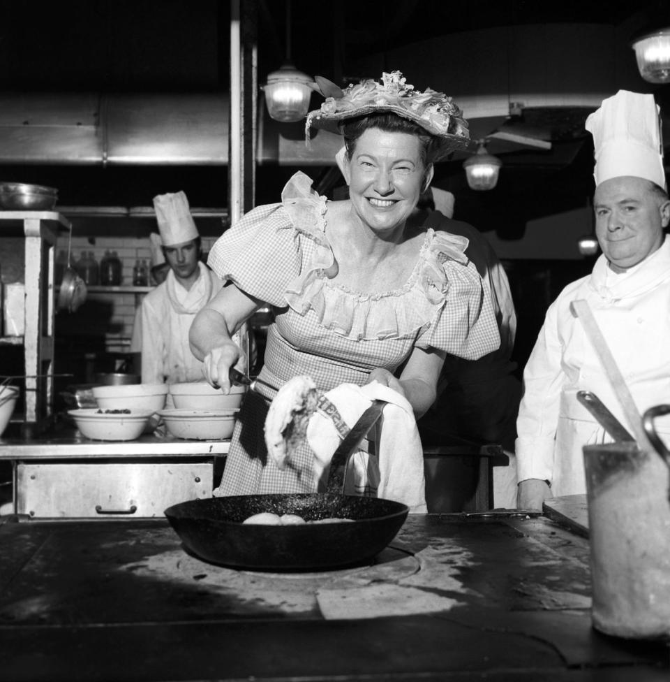 Minnie Pearl's Fried Chicken