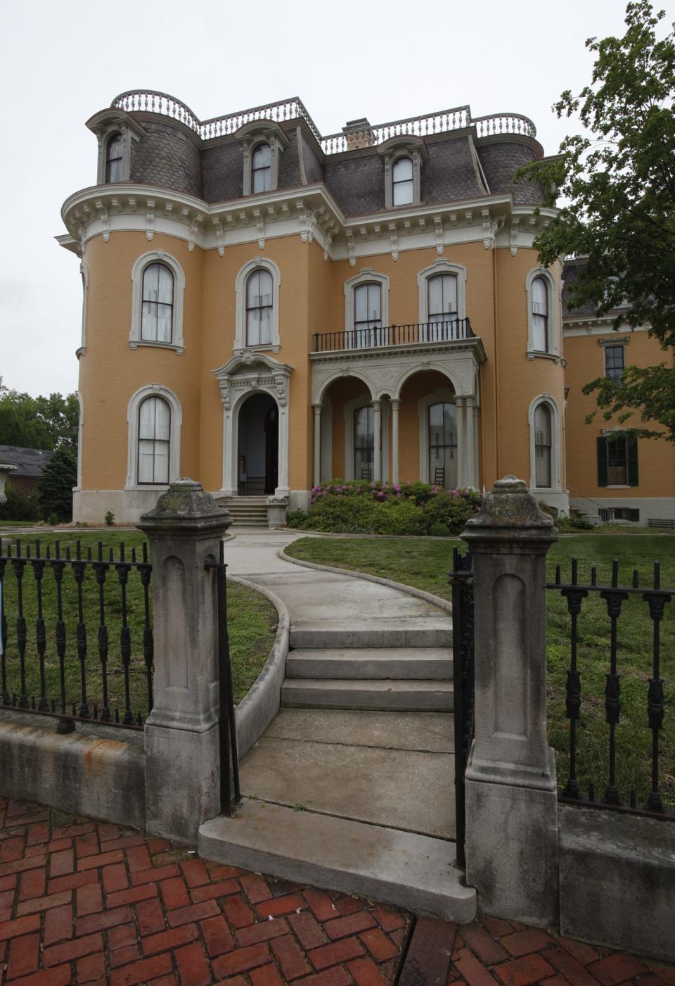 The Culbertson Mansion, 914 E. Main St. in New Albany, is shown May 18, 2011.   
 (By Sam Upshaw Jr., The Courier-Journal)





(By Sam Upshaw Jr., The Courier-Journal)

May 18, 2011