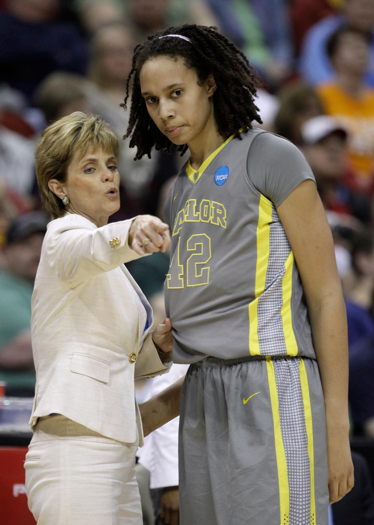 Baylor coach Kim Mulkey talks with former player Brittney Griner, who was critical of the culture Mulkey created in her book, In My Skin.
