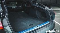 <p>2022 Audi e-tron S Sportback都會試駕-10</p> 