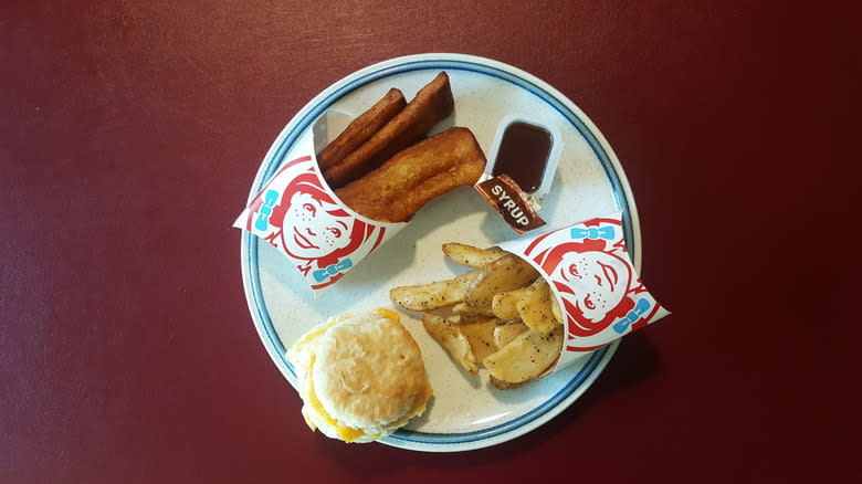 breakfast dishes from wendy's